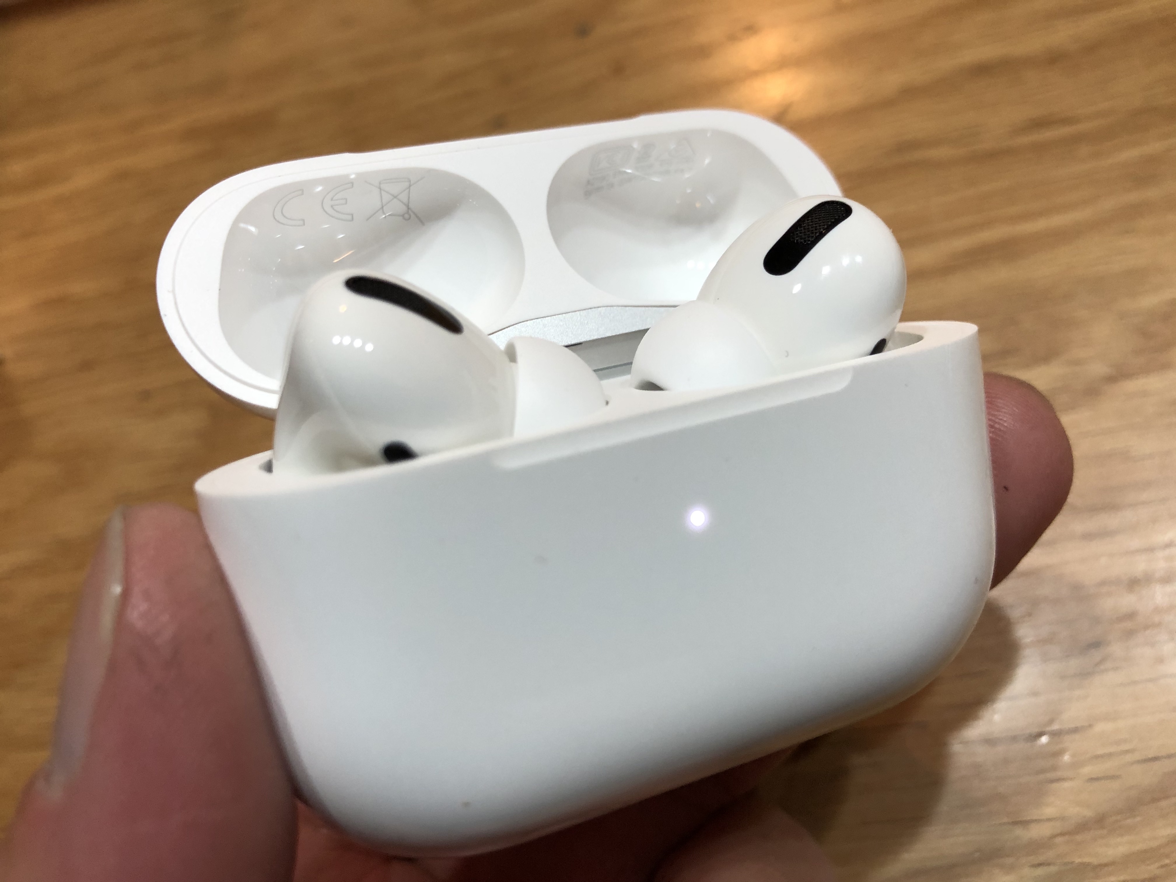AirPods Pro購入！使用感や機能、AirPodsからの変更点などをレビュー | 和mily camp